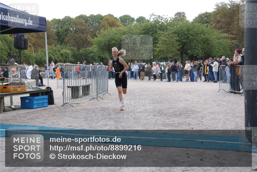 14.09.2025 - Stadtparktriathlon Strokosch-Dieckow http://msf.ph/oto/8899216 14.09.2025 14:11:23 Ziel 1427, 1647 meine-sportfotos.de