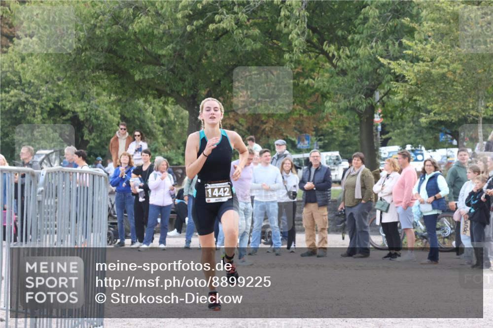 14.09.2025 - Stadtparktriathlon Strokosch-Dieckow http://msf.ph/oto/8899225 14.09.2025 14:11:31 Ziel 1442, 1462, 1671 meine-sportfotos.de