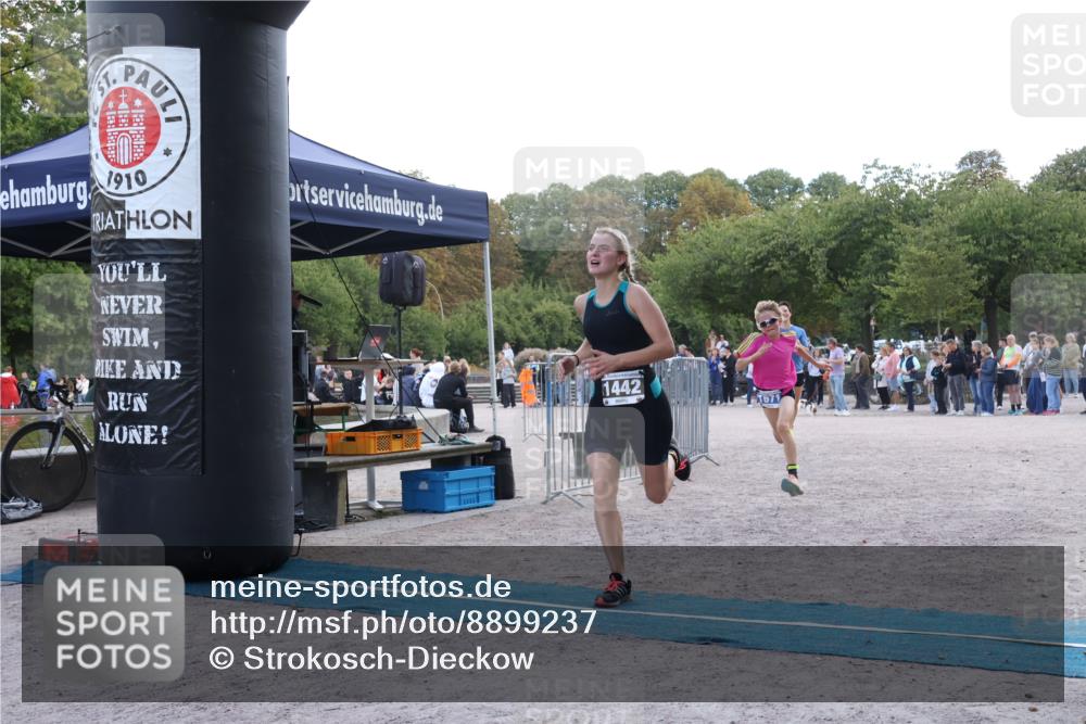 14.09.2025 - Stadtparktriathlon Strokosch-Dieckow http://msf.ph/oto/8899237 14.09.2025 14:11:34 Ziel 1442, 1462, 1671 meine-sportfotos.de