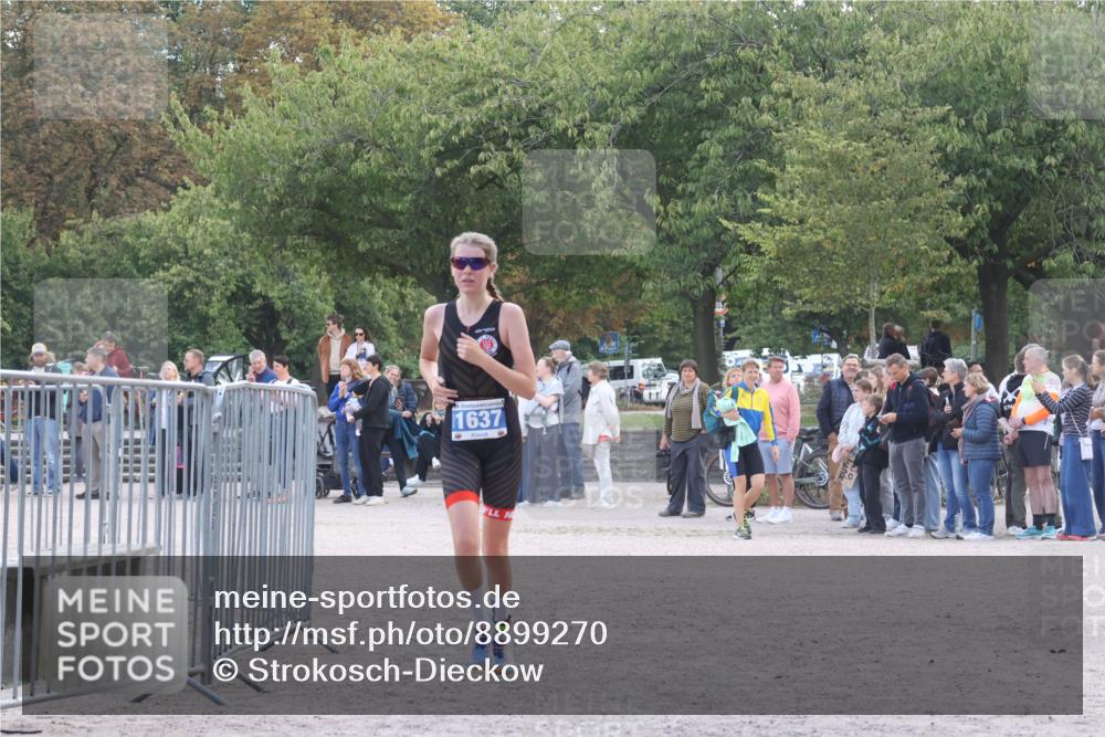 14.09.2025 - Stadtparktriathlon Strokosch-Dieckow http://msf.ph/oto/8899270 14.09.2025 14:11:54 Ziel 1637 meine-sportfotos.de