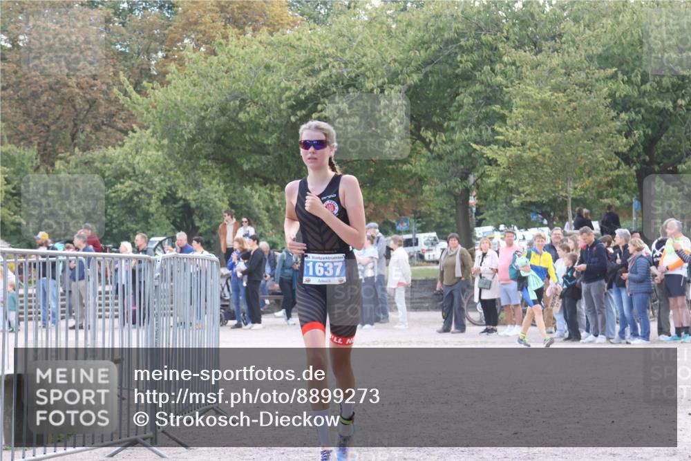 14.09.2025 - Stadtparktriathlon Strokosch-Dieckow http://msf.ph/oto/8899273 14.09.2025 14:11:55 Ziel 1637 meine-sportfotos.de