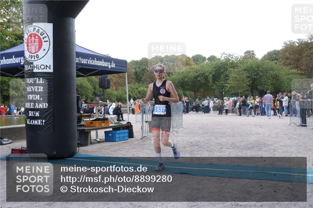 14.09.2025 - Stadtparktriathlon Strokosch-Dieckow http://msf.ph/oto/8899280 14.09.2025 14:11:57 Ziel 1637 meine-sportfotos.de