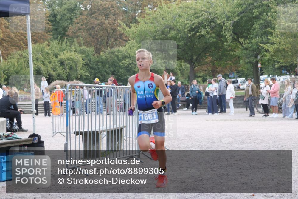 14.09.2025 - Stadtparktriathlon Strokosch-Dieckow http://msf.ph/oto/8899305 14.09.2025 14:12:08 Ziel 1661, 1691 meine-sportfotos.de