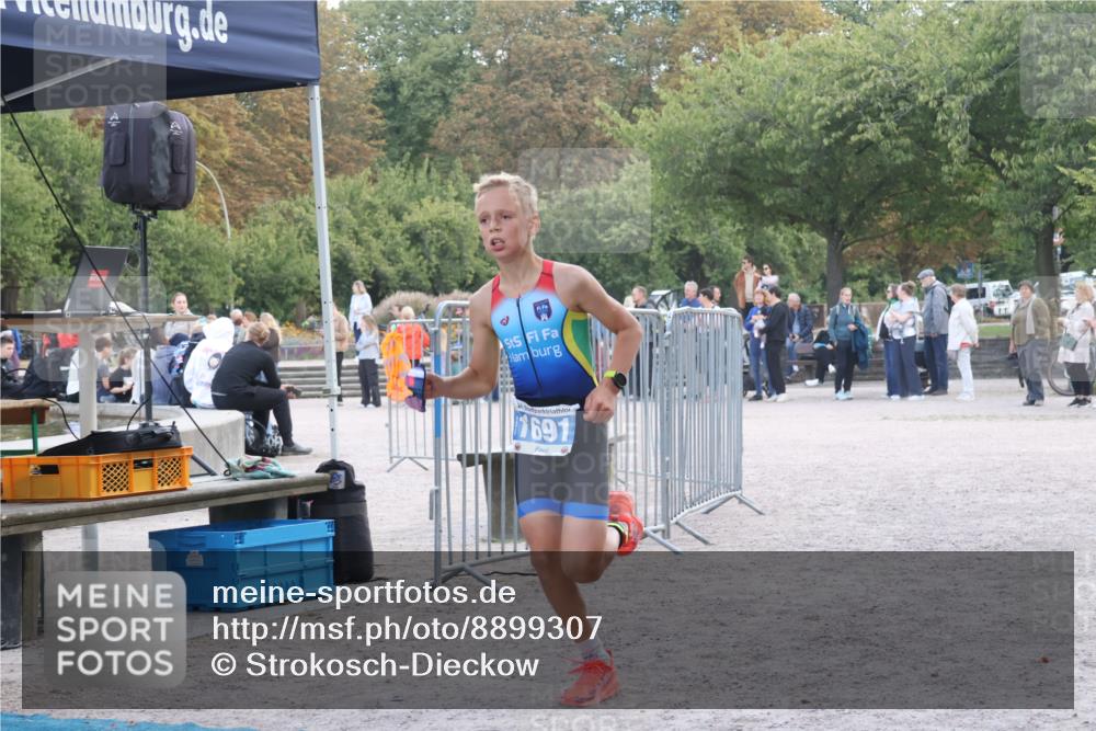 14.09.2025 - Stadtparktriathlon Strokosch-Dieckow http://msf.ph/oto/8899307 14.09.2025 14:12:09 Ziel 1661, 1691 meine-sportfotos.de