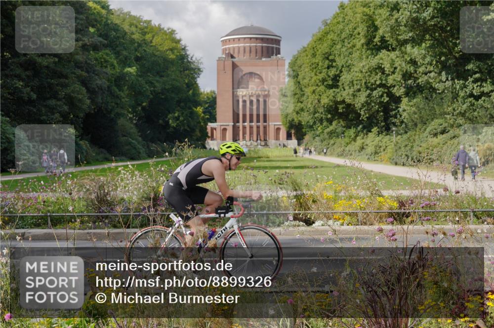14.09.2025 - Stadtparktriathlon Michael Burmester http://msf.ph/oto/8899326 14.09.2025 12:54:46 Radfahren 1342, 1353, 1419, 1469, 1504 meine-sportfotos.de