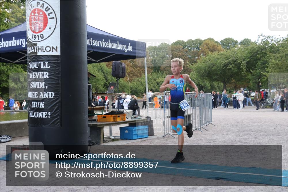 14.09.2025 - Stadtparktriathlon Strokosch-Dieckow http://msf.ph/oto/8899357 14.09.2025 14:12:42 Ziel 1653, 1678, 1679 meine-sportfotos.de