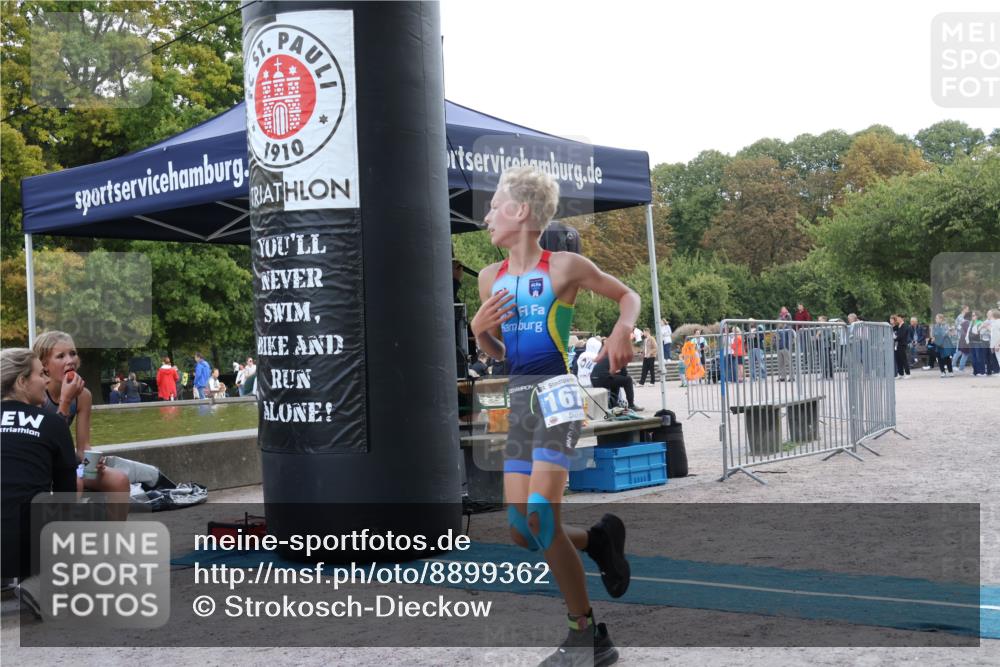 14.09.2025 - Stadtparktriathlon Strokosch-Dieckow http://msf.ph/oto/8899362 14.09.2025 14:12:43 Ziel 1653, 1678, 1679 meine-sportfotos.de