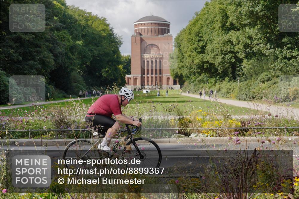 14.09.2025 - Stadtparktriathlon Michael Burmester http://msf.ph/oto/8899367 14.09.2025 12:55:24 Radfahren 1326, 1376, 1387, 1397, 1414, 1514 meine-sportfotos.de