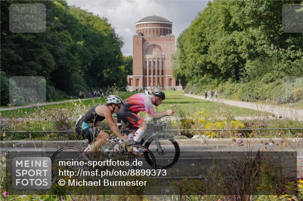 14.09.2025 - Stadtparktriathlon Michael Burmester http://msf.ph/oto/8899373 14.09.2025 12:55:26 Radfahren 1326, 1357, 1376, 1387, 1397, 1414, 1514 meine-sportfotos.de