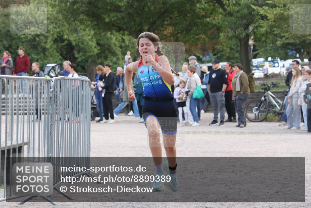 14.09.2025 - Stadtparktriathlon Strokosch-Dieckow http://msf.ph/oto/8899389 14.09.2025 14:13:09 Ziel 1644, 1650 meine-sportfotos.de