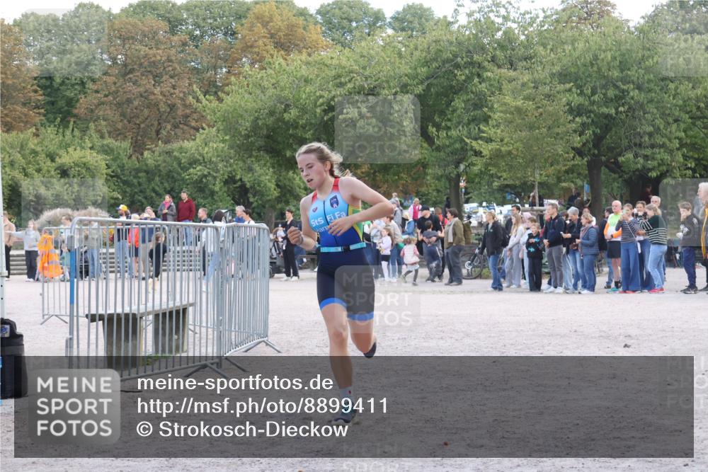 14.09.2025 - Stadtparktriathlon Strokosch-Dieckow http://msf.ph/oto/8899411 14.09.2025 14:13:15 Ziel 1644, 1650 meine-sportfotos.de