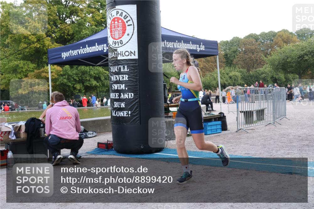 14.09.2025 - Stadtparktriathlon Strokosch-Dieckow http://msf.ph/oto/8899420 14.09.2025 14:13:17 Ziel 1644, 1650 meine-sportfotos.de