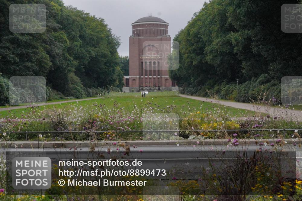 14.09.2025 - Stadtparktriathlon Michael Burmester http://msf.ph/oto/8899473 14.09.2025 09:13:13 Radfahren 314, 327, 397 meine-sportfotos.de