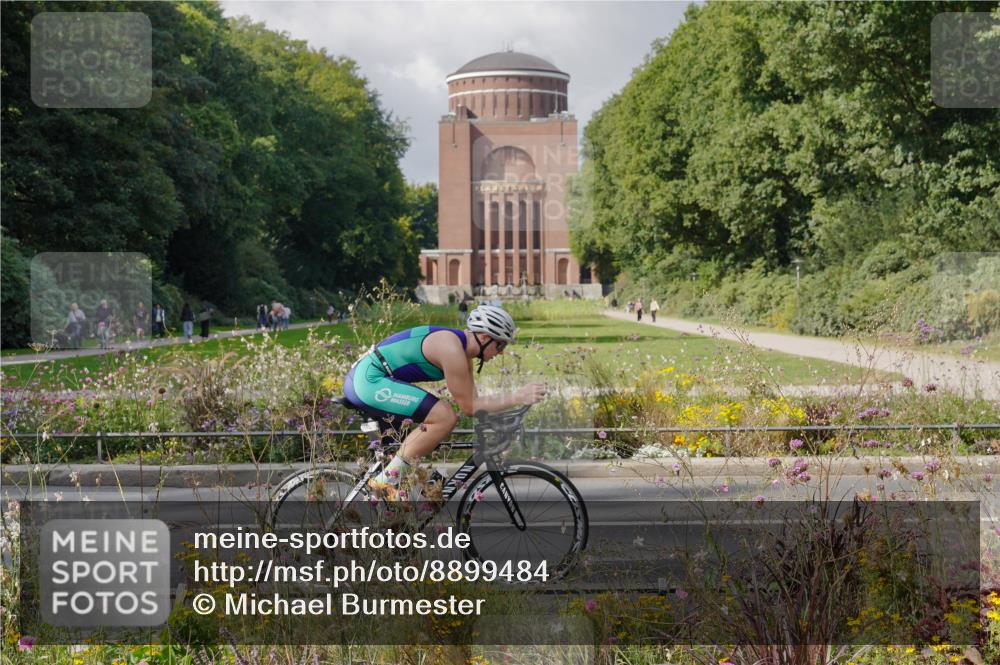 14.09.2025 - Stadtparktriathlon Michael Burmester http://msf.ph/oto/8899484 14.09.2025 12:56:36 Radfahren 1248, 1330, 1358, 1367, 1385, 1407 meine-sportfotos.de