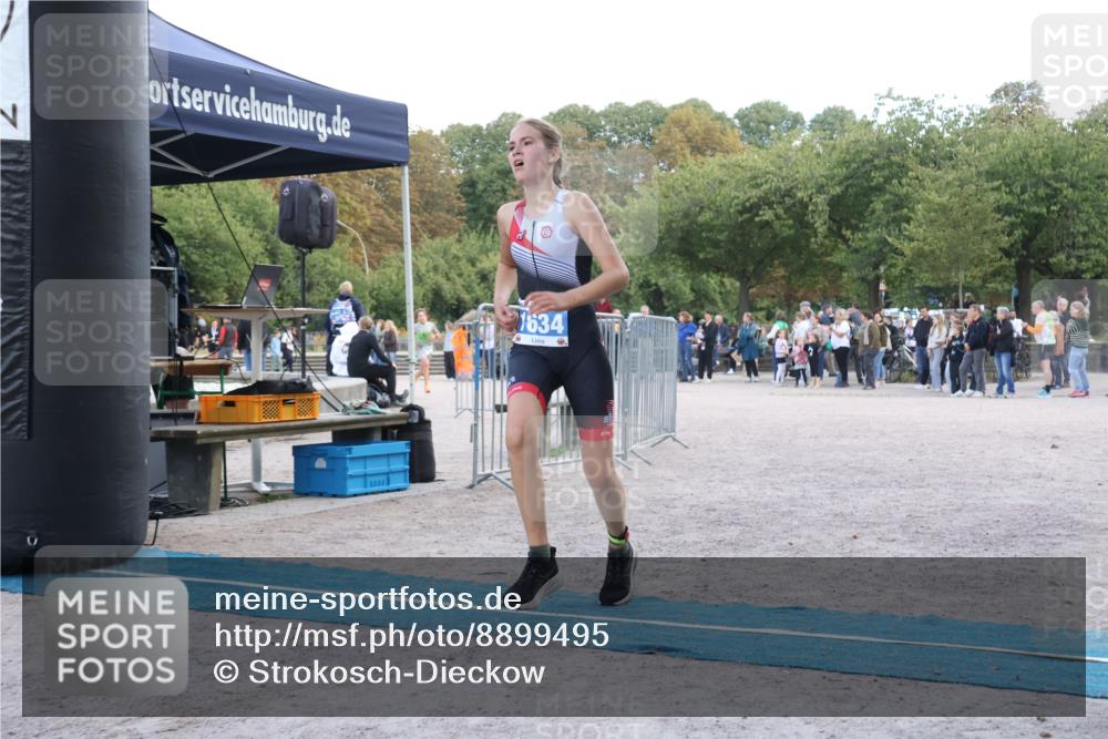 14.09.2025 - Stadtparktriathlon Strokosch-Dieckow http://msf.ph/oto/8899495 14.09.2025 14:14:02 Ziel 1634, 1688 meine-sportfotos.de
