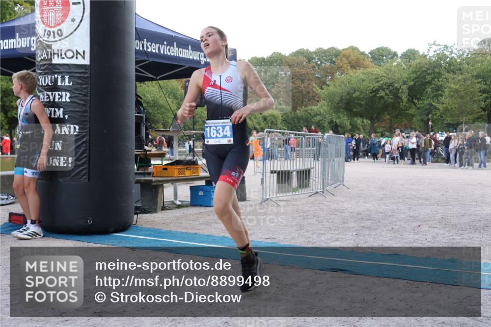 14.09.2025 - Stadtparktriathlon Strokosch-Dieckow http://msf.ph/oto/8899498 14.09.2025 14:14:02 Ziel 1634, 1688 meine-sportfotos.de