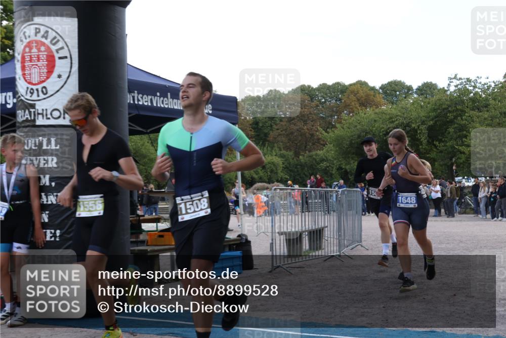 14.09.2025 - Stadtparktriathlon Strokosch-Dieckow http://msf.ph/oto/8899528 14.09.2025 14:14:13 Ziel 1425, 1505, 1508, 1558, 1627, 1648, 1688 meine-sportfotos.de