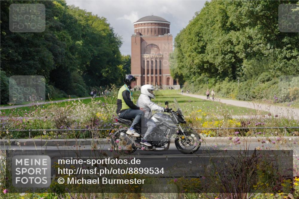 14.09.2025 - Stadtparktriathlon Michael Burmester http://msf.ph/oto/8899534 14.09.2025 12:57:17 Radfahren 1289, 1361, 1405 meine-sportfotos.de