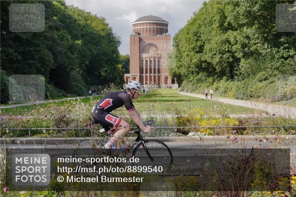 14.09.2025 - Stadtparktriathlon Michael Burmester http://msf.ph/oto/8899540 14.09.2025 12:57:17 Radfahren 1289, 1361, 1405 meine-sportfotos.de