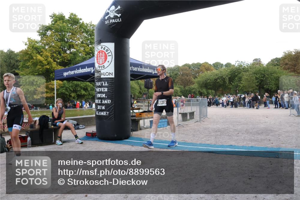 14.09.2025 - Stadtparktriathlon Strokosch-Dieckow http://msf.ph/oto/8899563 14.09.2025 14:14:24 Ziel 1515, 1627, 1631 meine-sportfotos.de
