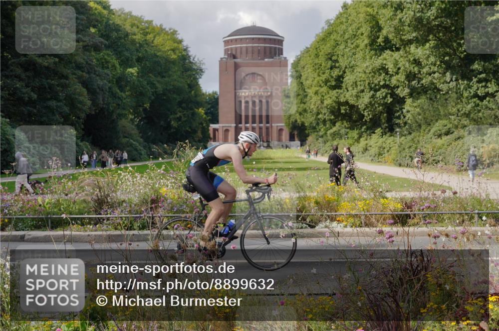 14.09.2025 - Stadtparktriathlon Michael Burmester http://msf.ph/oto/8899632 14.09.2025 12:58:35 Radfahren 1237, 1347, 1356, 1452, 1459, 1472, 1494, 1513 meine-sportfotos.de