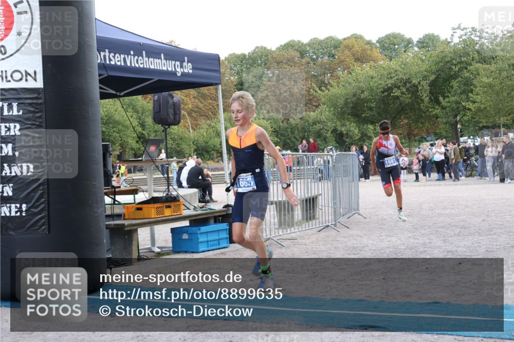14.09.2025 - Stadtparktriathlon Strokosch-Dieckow http://msf.ph/oto/8899635 14.09.2025 14:14:52 Ziel 1453, 1663, 1681 meine-sportfotos.de