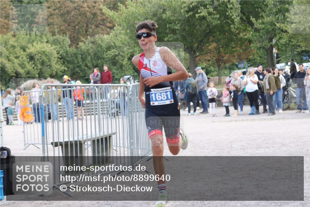 14.09.2025 - Stadtparktriathlon Strokosch-Dieckow http://msf.ph/oto/8899640 14.09.2025 14:14:53 Ziel 1453, 1663, 1681 meine-sportfotos.de