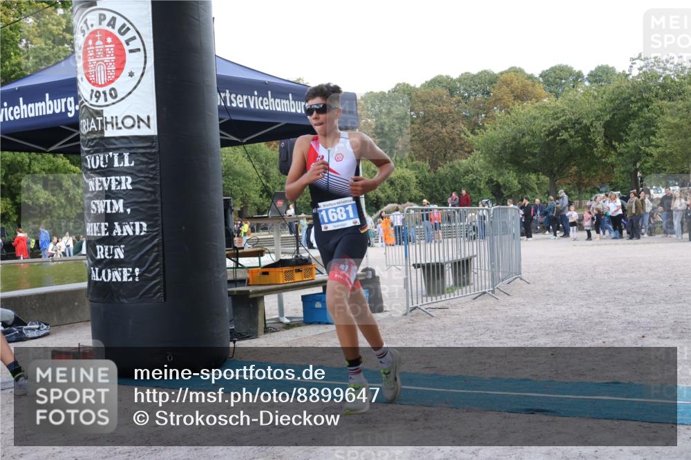 14.09.2025 - Stadtparktriathlon Strokosch-Dieckow http://msf.ph/oto/8899647 14.09.2025 14:14:54 Ziel 1453, 1663, 1681 meine-sportfotos.de