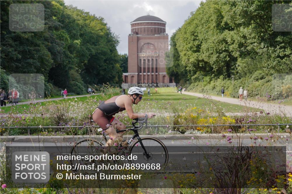14.09.2025 - Stadtparktriathlon Michael Burmester http://msf.ph/oto/8899668 14.09.2025 12:59:07 Radfahren 1334, 1390, 1392, 1417, 1495, 1511 meine-sportfotos.de