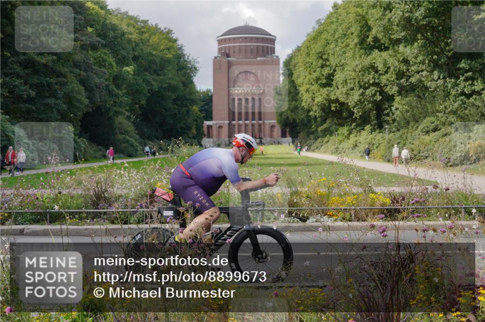 14.09.2025 - Stadtparktriathlon Michael Burmester http://msf.ph/oto/8899673 14.09.2025 12:59:08 Radfahren 1279, 1334, 1390, 1392, 1417, 1495, 1511 meine-sportfotos.de