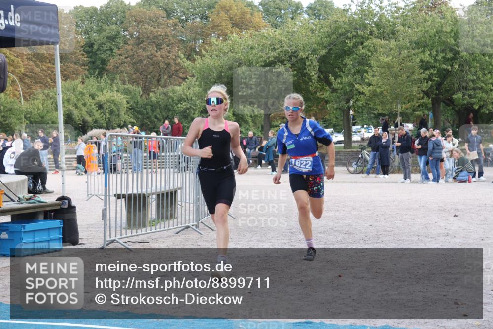 14.09.2025 - Stadtparktriathlon Strokosch-Dieckow http://msf.ph/oto/8899711 14.09.2025 14:16:02 Ziel 1622, 1640, 1645 meine-sportfotos.de