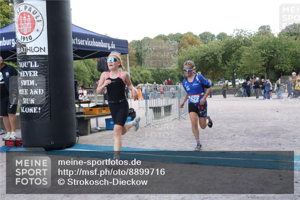 14.09.2025 - Stadtparktriathlon Strokosch-Dieckow http://msf.ph/oto/8899716 14.09.2025 14:16:03 Ziel 1622, 1640, 1645 meine-sportfotos.de
