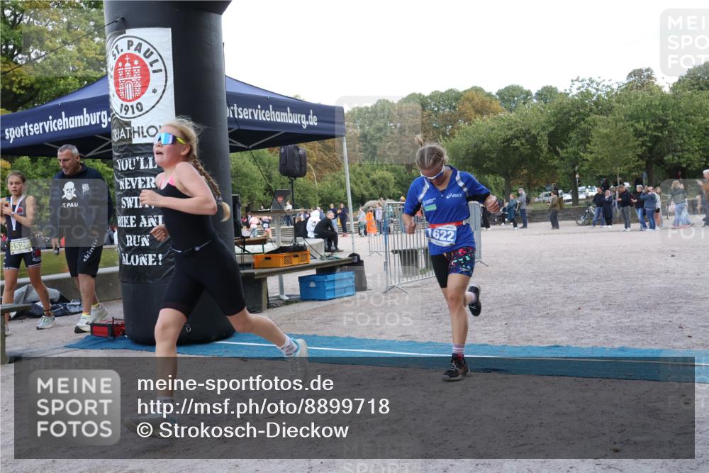 14.09.2025 - Stadtparktriathlon Strokosch-Dieckow http://msf.ph/oto/8899718 14.09.2025 14:16:03 Ziel 1622, 1640, 1645 meine-sportfotos.de