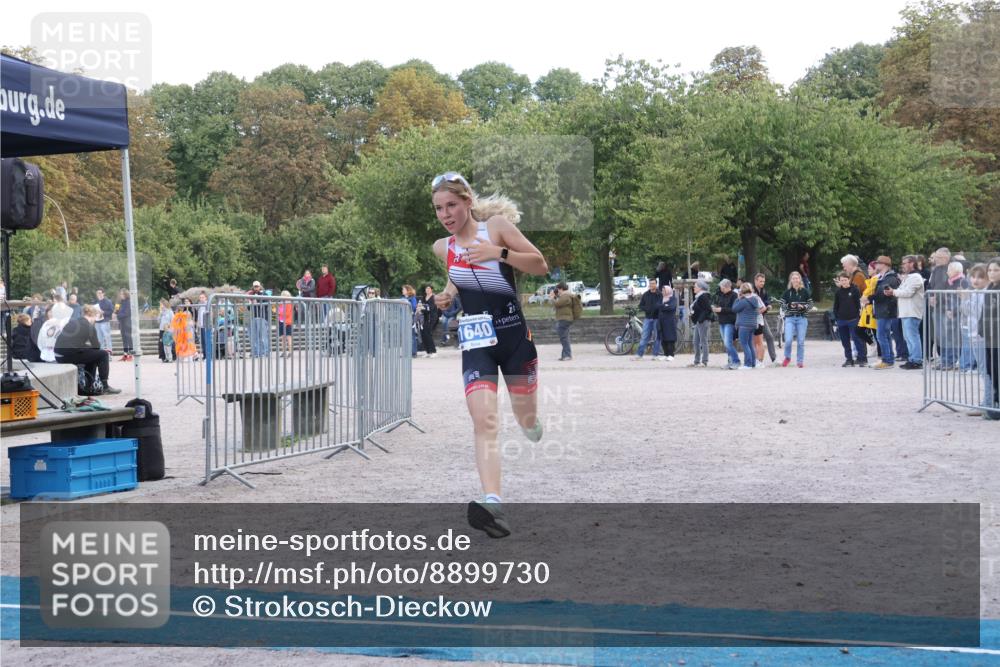 14.09.2025 - Stadtparktriathlon Strokosch-Dieckow http://msf.ph/oto/8899730 14.09.2025 14:16:08 Ziel 1622, 1640, 1645 meine-sportfotos.de