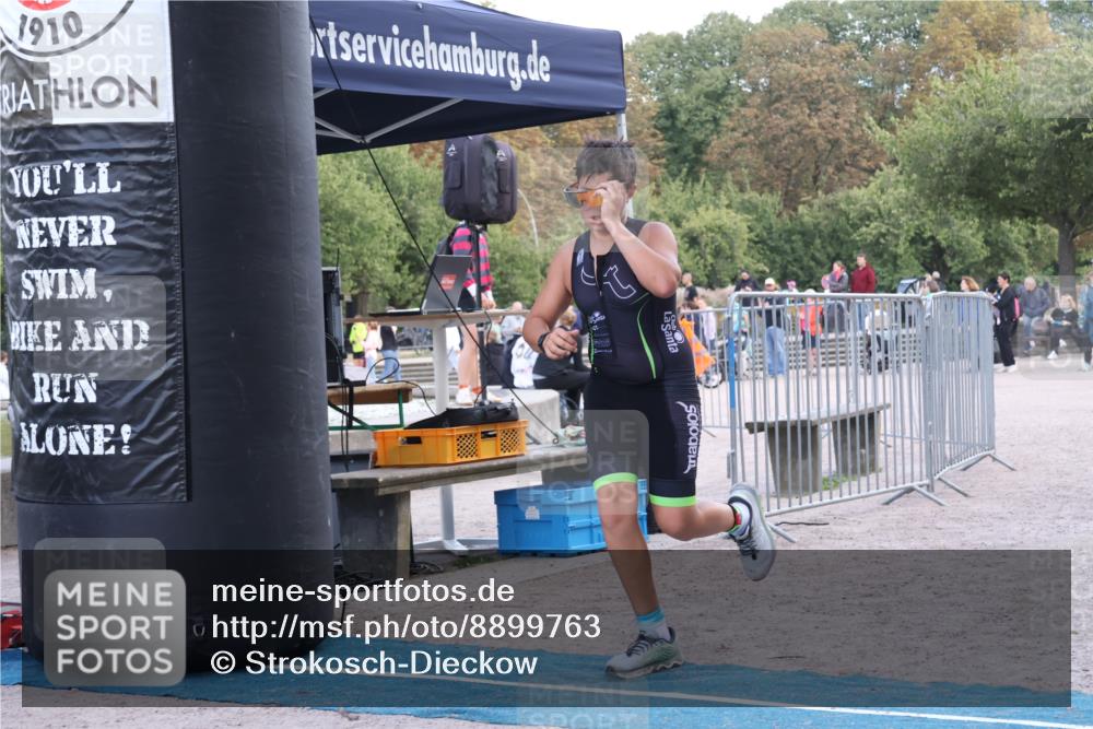 14.09.2025 - Stadtparktriathlon Strokosch-Dieckow http://msf.ph/oto/8899763 14.09.2025 14:16:26 Ziel 1525, 1686 meine-sportfotos.de