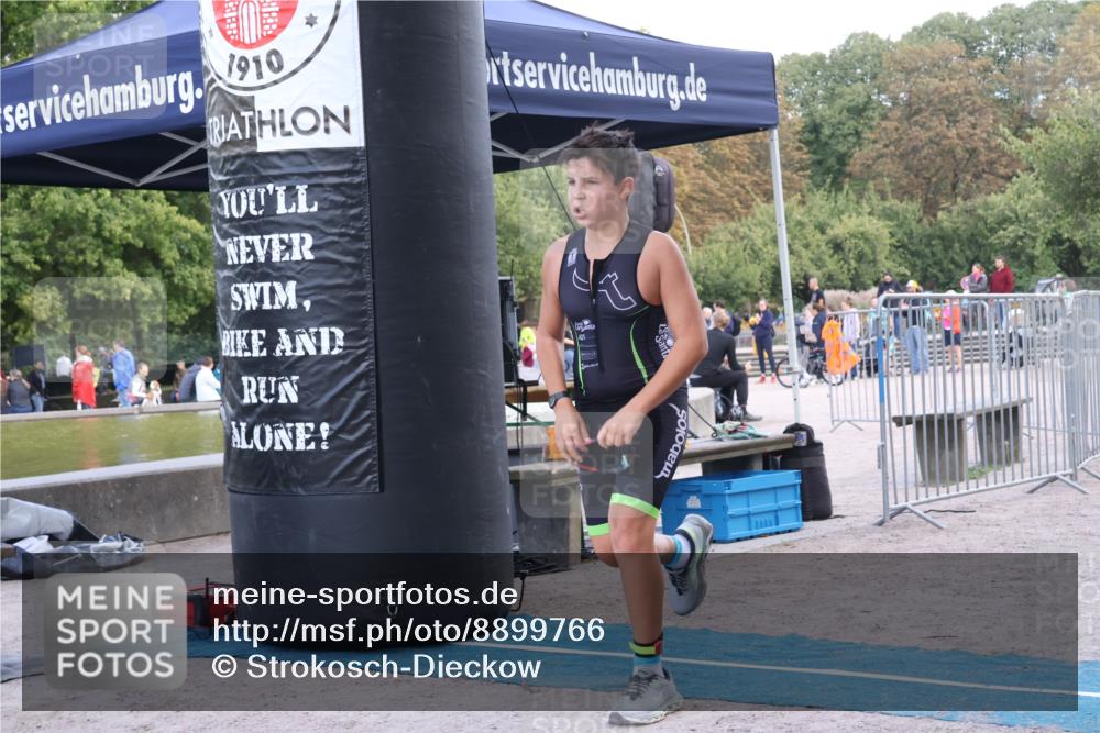 14.09.2025 - Stadtparktriathlon Strokosch-Dieckow http://msf.ph/oto/8899766 14.09.2025 14:16:27 Ziel 1525, 1686 meine-sportfotos.de