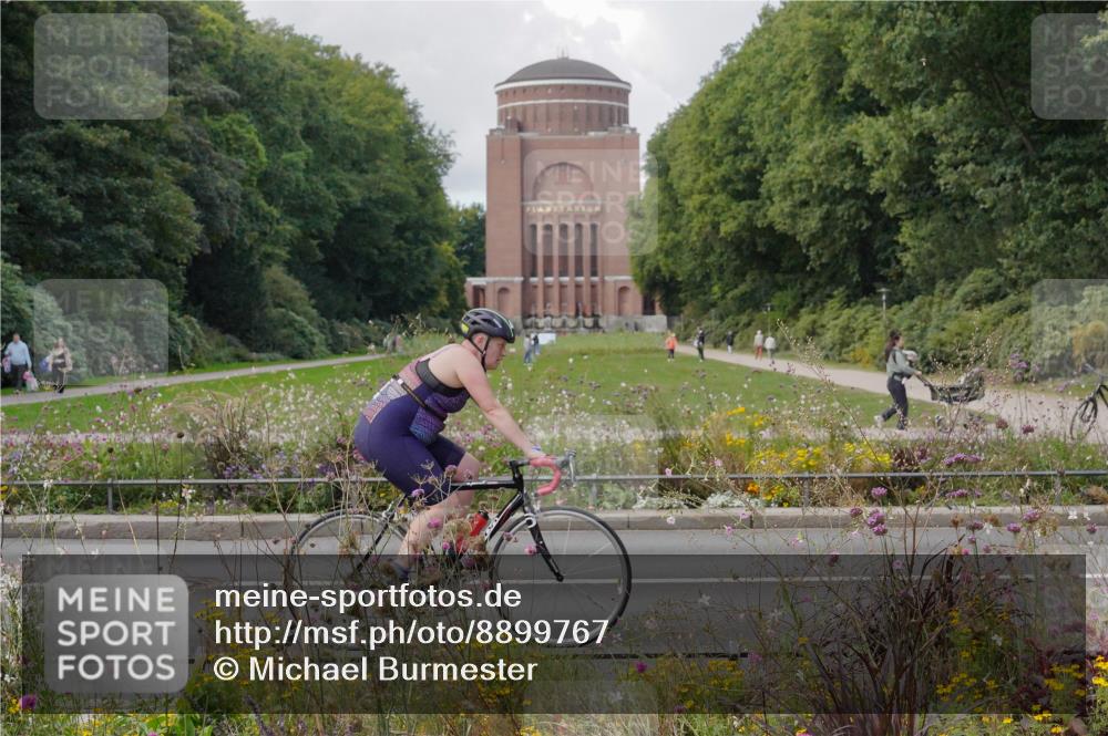 14.09.2025 - Stadtparktriathlon Michael Burmester http://msf.ph/oto/8899767 14.09.2025 12:59:53 Radfahren 1222, 1232, 1277, 1339, 1340, 1377, 1425 meine-sportfotos.de