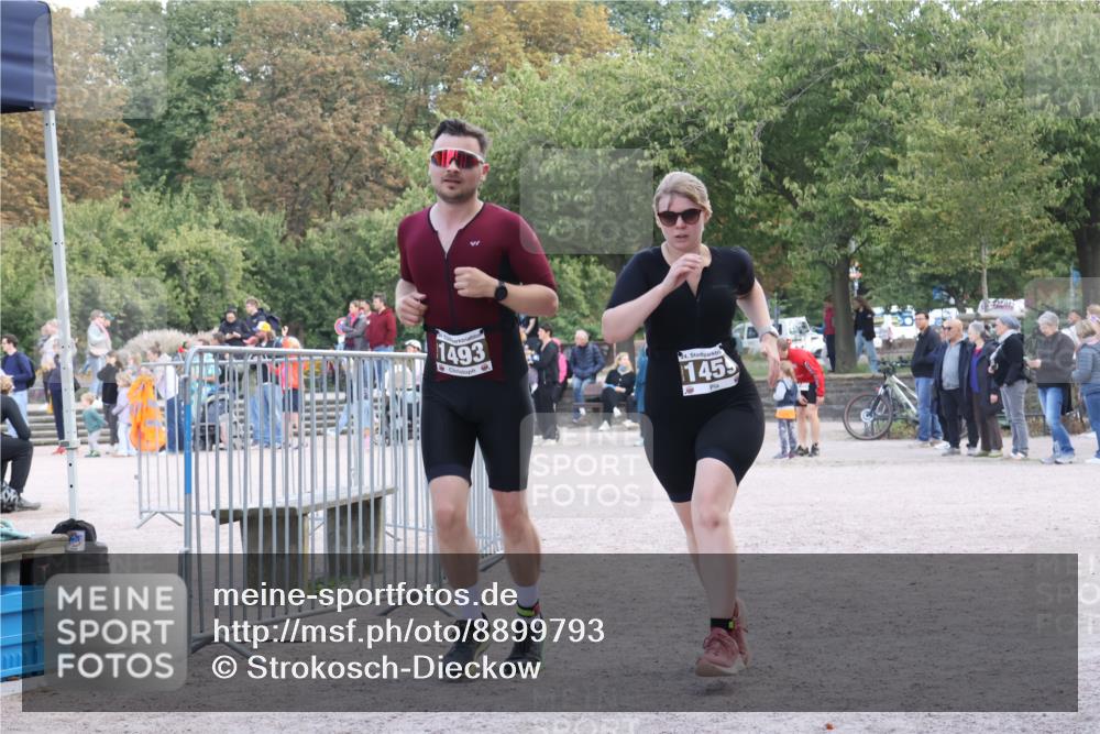 14.09.2025 - Stadtparktriathlon Strokosch-Dieckow http://msf.ph/oto/8899793 14.09.2025 14:16:55 Ziel 1459, 1493 meine-sportfotos.de
