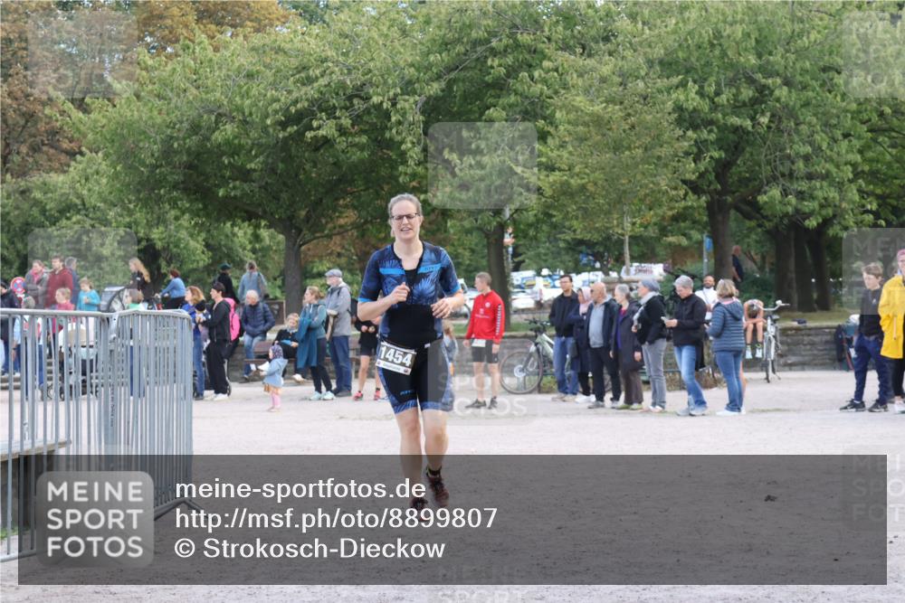 14.09.2025 - Stadtparktriathlon Strokosch-Dieckow http://msf.ph/oto/8899807 14.09.2025 14:17:07 Ziel 1454 meine-sportfotos.de