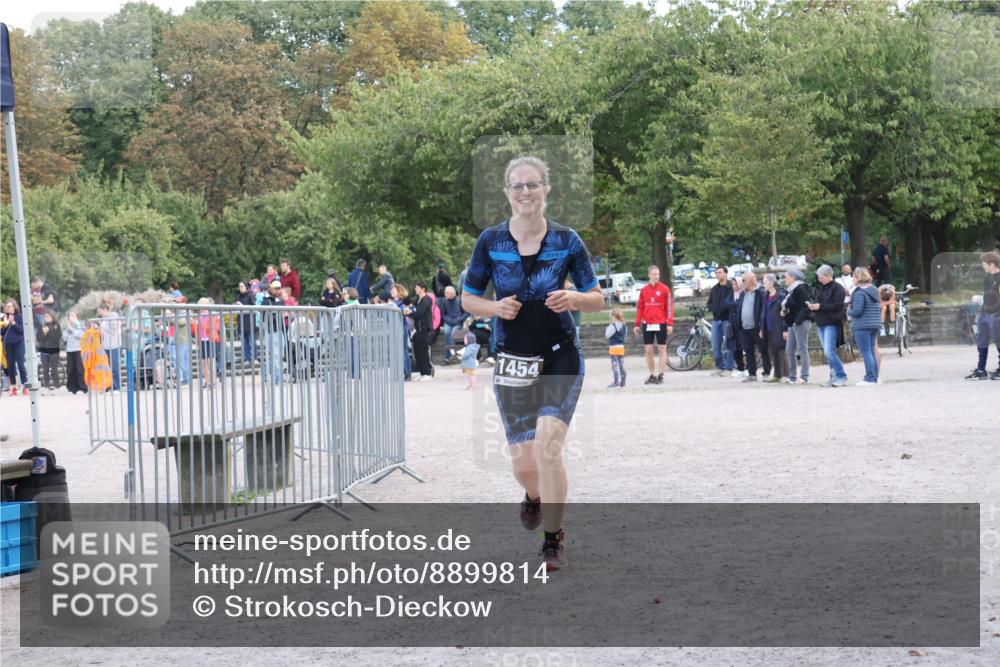 14.09.2025 - Stadtparktriathlon Strokosch-Dieckow http://msf.ph/oto/8899814 14.09.2025 14:17:08 Ziel 1454 meine-sportfotos.de