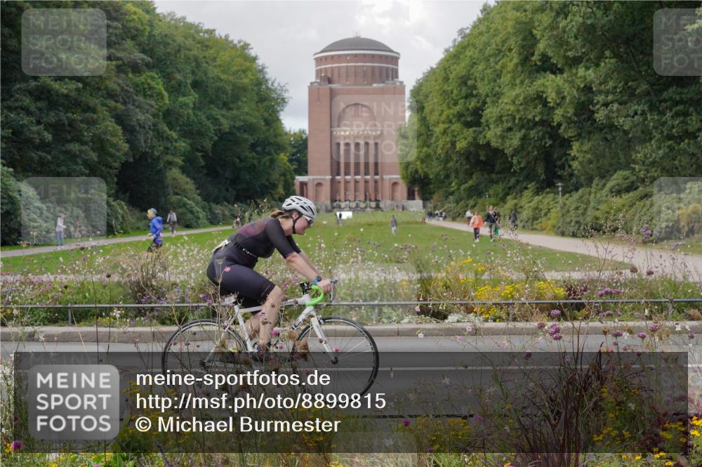 14.09.2025 - Stadtparktriathlon Michael Burmester http://msf.ph/oto/8899815 14.09.2025 13:00:29 Radfahren 1276, 1322, 1331, 1448, 1471 meine-sportfotos.de