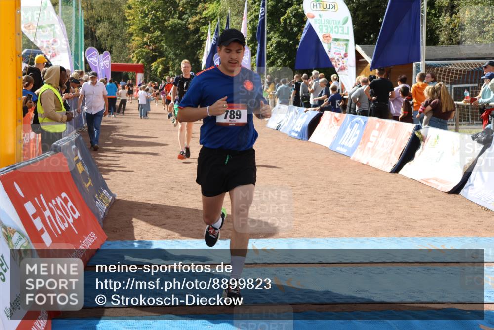 14.09.2025 - Airport Race Strokosch-Dieckow http://msf.ph/oto/8899823 14.09.2025 12:28:02 Ziel 33, 139, 222, 498, 646, 789, 1897, 1988 meine-sportfotos.de