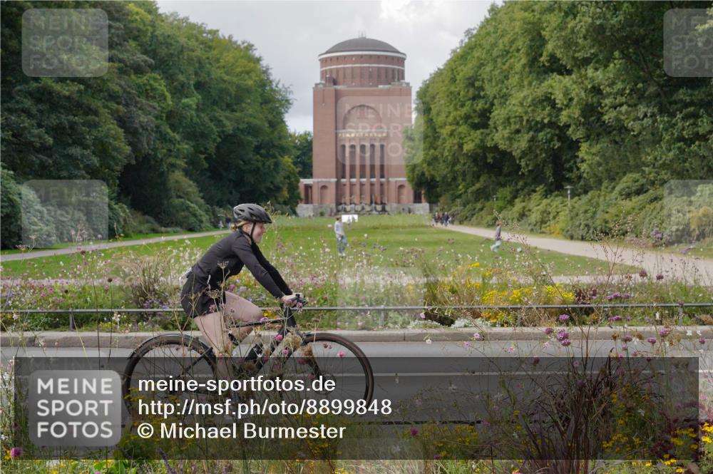 14.09.2025 - Stadtparktriathlon Michael Burmester http://msf.ph/oto/8899848 14.09.2025 13:01:03 Radfahren 1285, 1351, 1427, 1432, 1460, 1462, 1517 meine-sportfotos.de