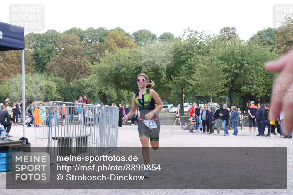 14.09.2025 - Stadtparktriathlon Strokosch-Dieckow http://msf.ph/oto/8899854 14.09.2025 14:17:34 Ziel 1643 meine-sportfotos.de