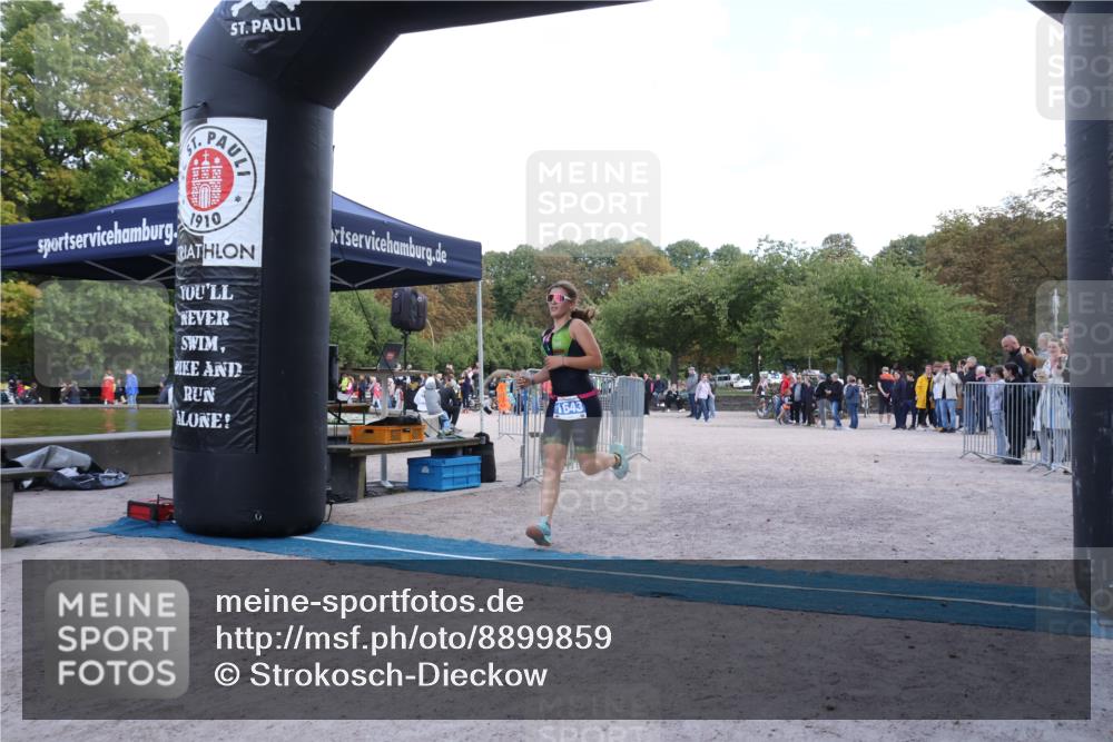 14.09.2025 - Stadtparktriathlon Strokosch-Dieckow http://msf.ph/oto/8899859 14.09.2025 14:17:35 Ziel 1643 meine-sportfotos.de