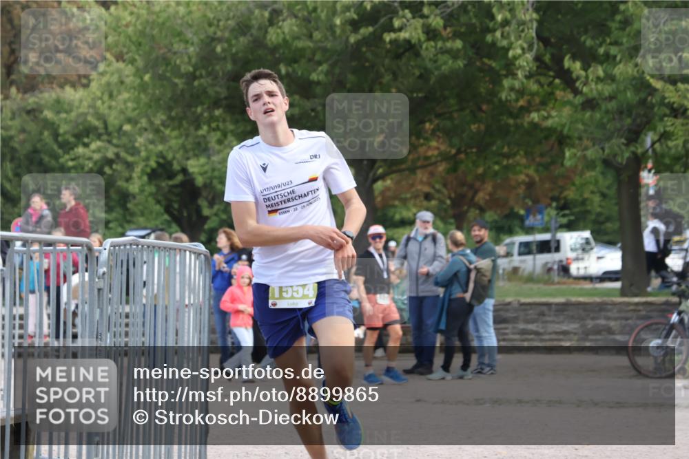 14.09.2025 - Stadtparktriathlon Strokosch-Dieckow http://msf.ph/oto/8899865 14.09.2025 14:17:46 Ziel 1323, 1554, 1676 meine-sportfotos.de