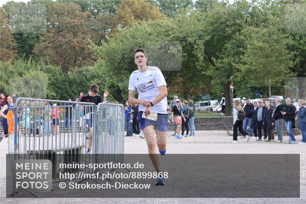 14.09.2025 - Stadtparktriathlon Strokosch-Dieckow http://msf.ph/oto/8899868 14.09.2025 14:17:47 Ziel 1323, 1554, 1676 meine-sportfotos.de