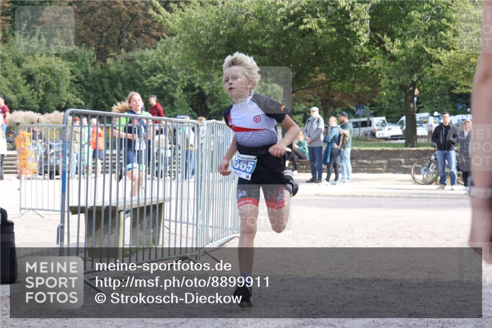 14.09.2025 - Stadtparktriathlon Strokosch-Dieckow http://msf.ph/oto/8899911 14.09.2025 14:18:20 Ziel 1559, 1625, 1665, 1683 meine-sportfotos.de