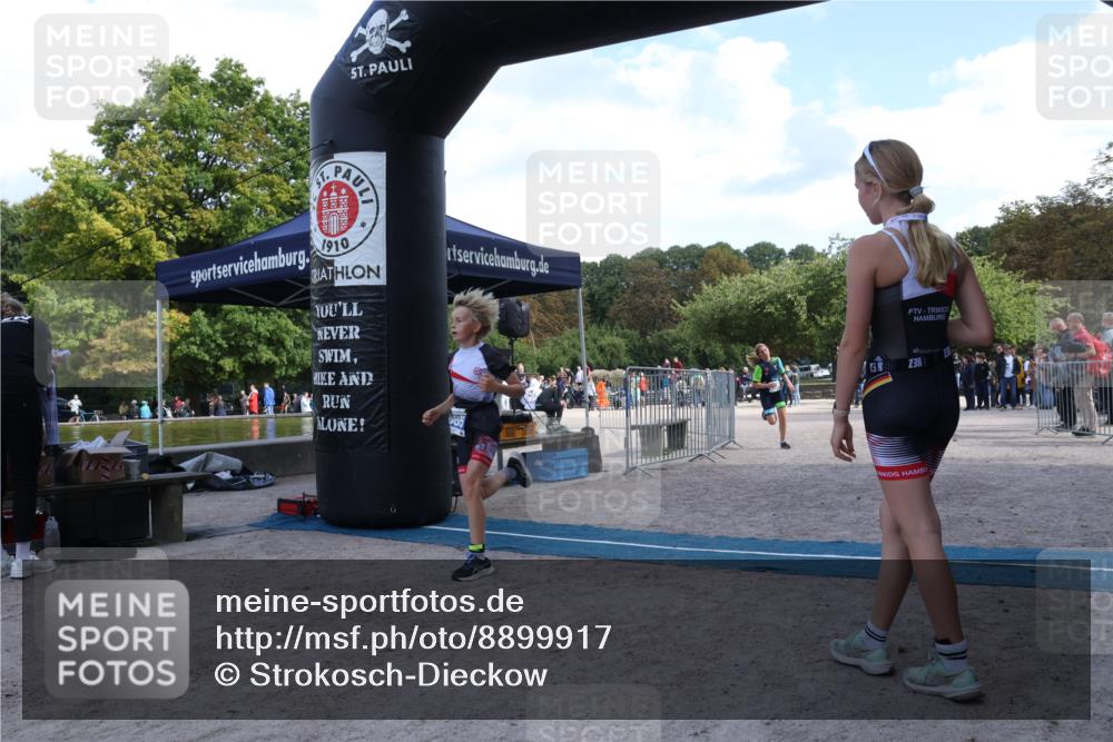 14.09.2025 - Stadtparktriathlon Strokosch-Dieckow http://msf.ph/oto/8899917 14.09.2025 14:18:21 Ziel 1556, 1559, 1625, 1665, 1683 meine-sportfotos.de