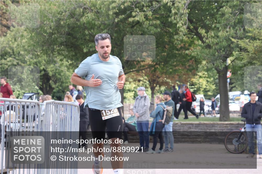 14.09.2025 - Stadtparktriathlon Strokosch-Dieckow http://msf.ph/oto/8899921 14.09.2025 14:18:34 Ziel 1520, 1556 meine-sportfotos.de
